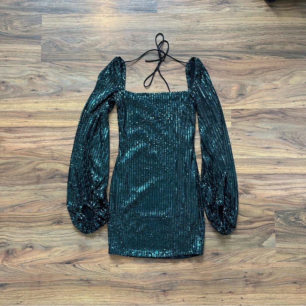 Lucy in the Sky Sequins Dress in Emerald Green